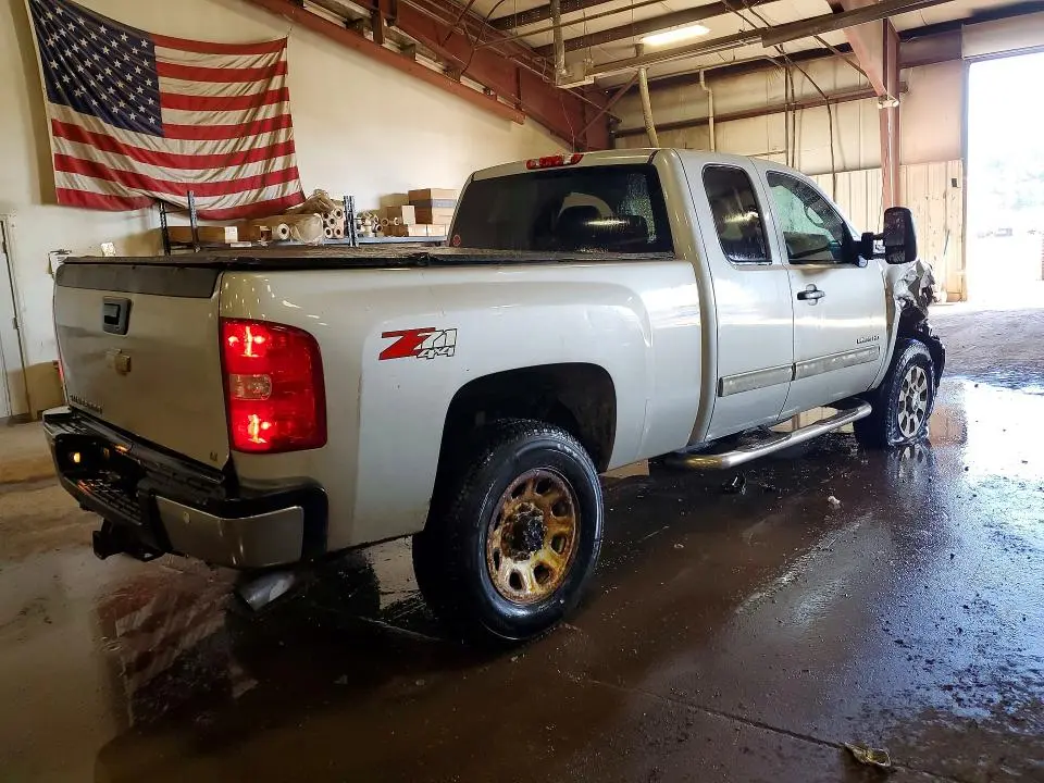 2011 CHEVROLET SILVERADO K2500 HEAVY DUTY LT  