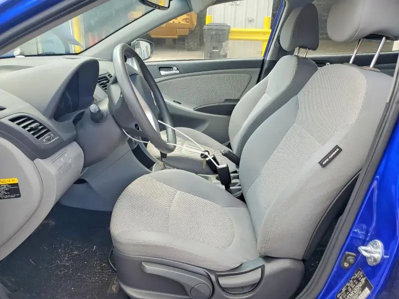 2012 HYUNDAI ACCENT GLS  