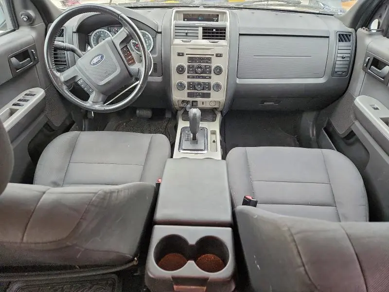 2011 FORD ESCAPE XLT  