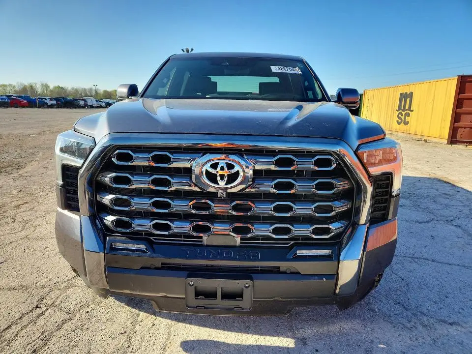 2023 TOYOTA TUNDRA PLATINUM  