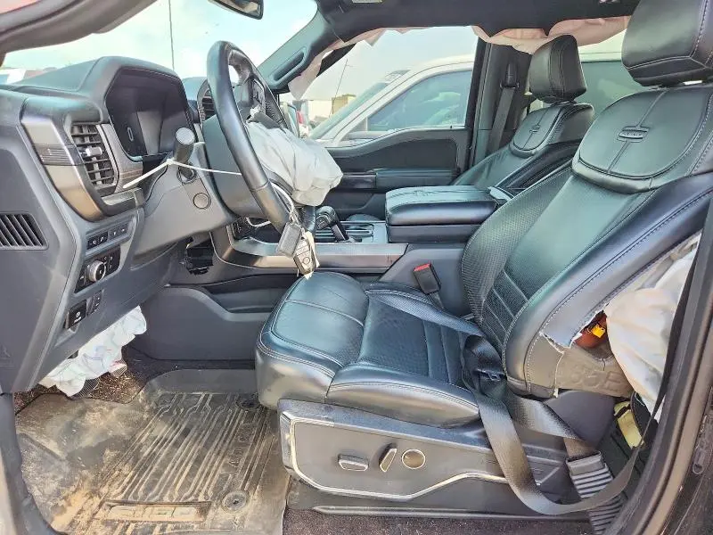 2025 FORD F150 STX  