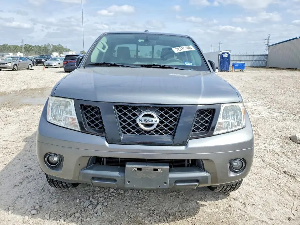 2018 NISSAN FRONTIER SV  