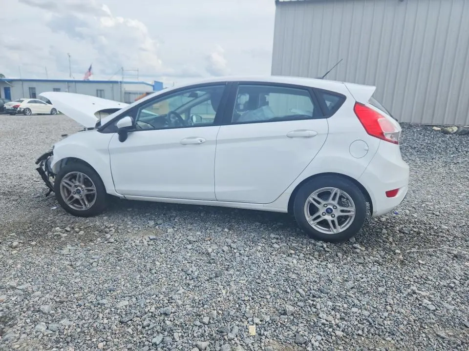2018 FORD FIESTA SE  