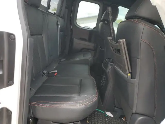 2020 NISSAN TITAN SV