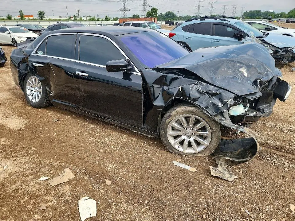 2012 CHRYSLER 300 LIMITED  