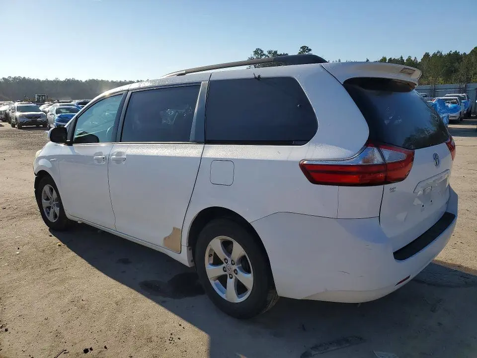 2016 TOYOTA SIENNA LE 8-PASSENGER  