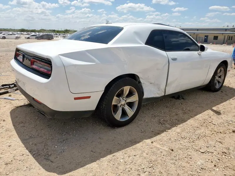 2015 DODGE CHALLENGER SXT  