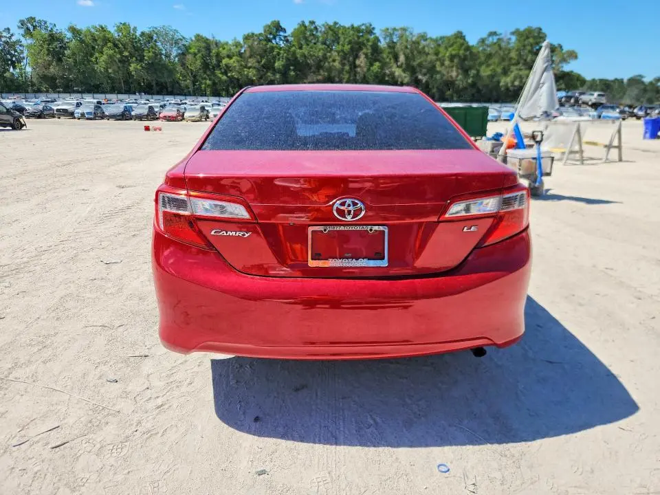 2014 TOYOTA CAMRY LE  