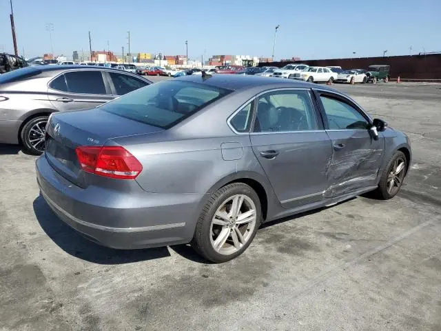2015 VOLKSWAGEN PASSAT SE  