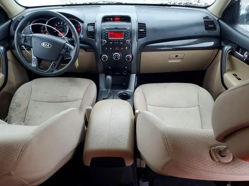 2012 KIA SORENTO BASE  