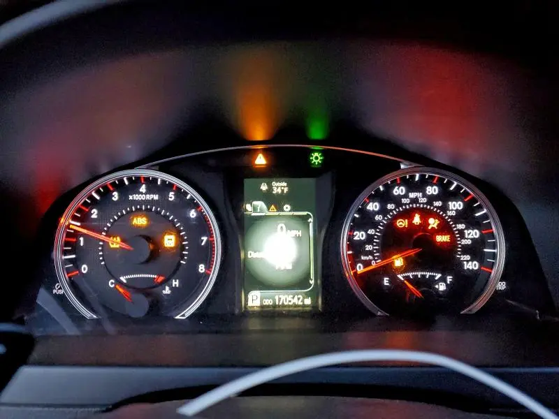 2015 TOYOTA CAMRY LE  