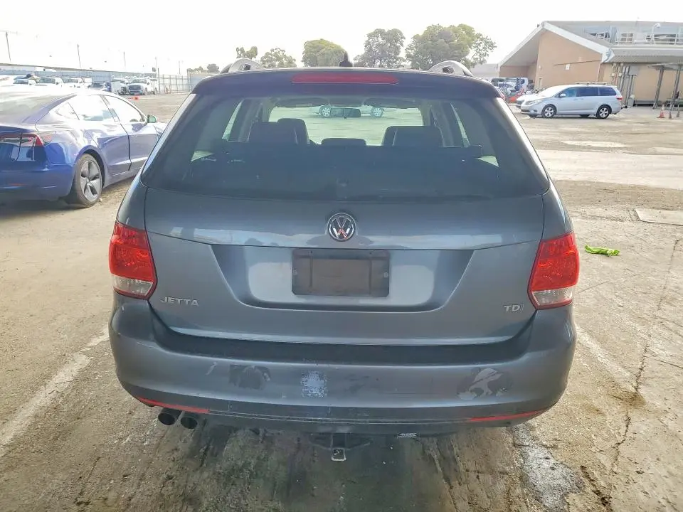 2011 VOLKSWAGEN JETTA TDI  