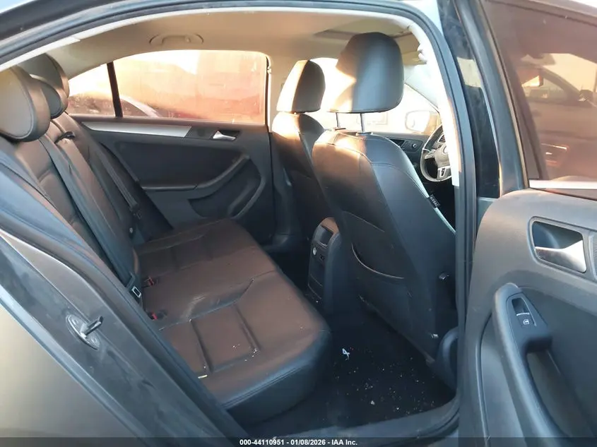 2013 VOLKSWAGEN JETTA 2.0L TDI