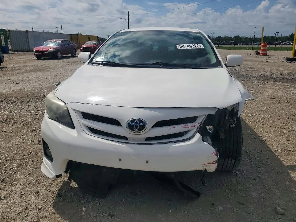 2013 TOYOTA COROLLA S  