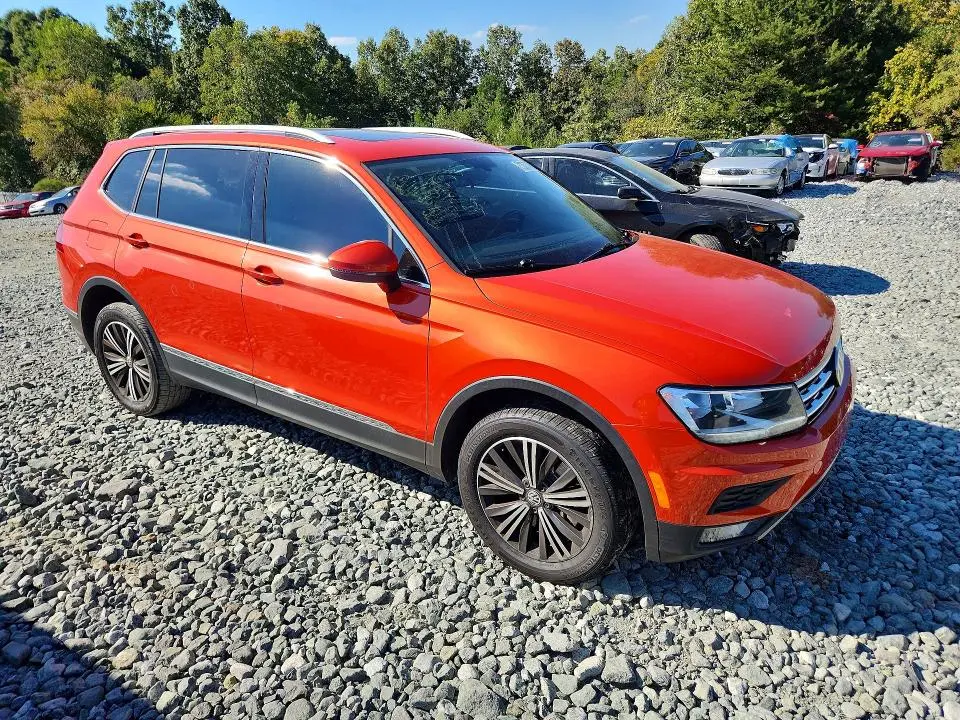2018 VOLKSWAGEN TIGUAN SE  