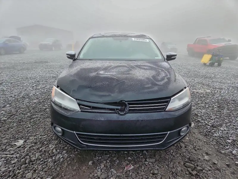 2013 VOLKSWAGEN JETTA TDI  