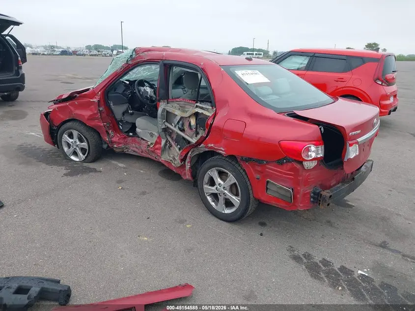 2013 TOYOTA COROLLA LE