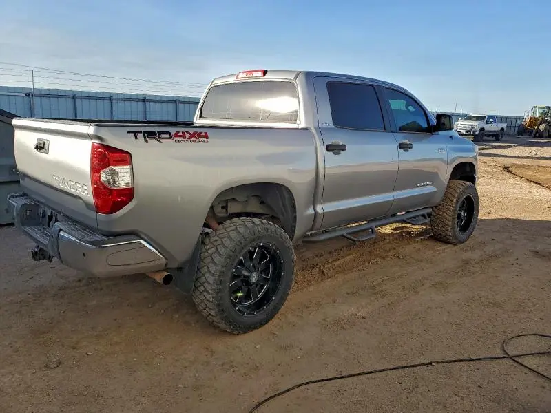 2018 TOYOTA TUNDRA CREWMAX SR5  