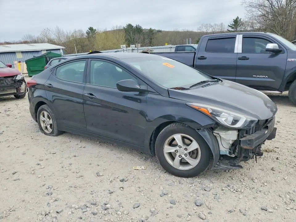 2014 HYUNDAI ELANTRA SE  