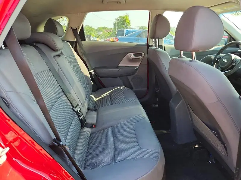 2017 KIA NIRO LX  