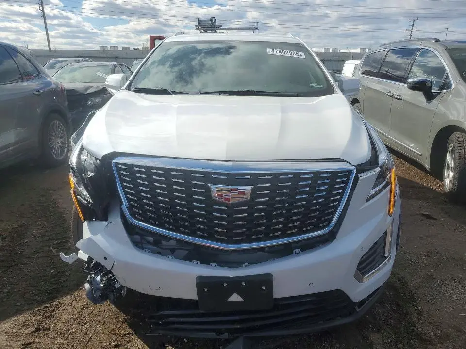 2025 CADILLAC XT5 LUXURY  