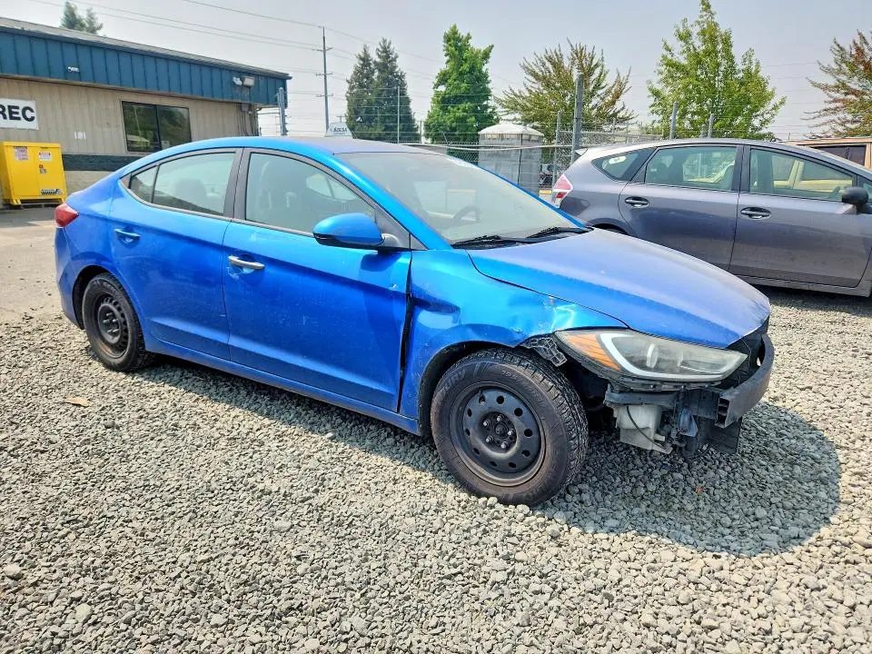 2017 HYUNDAI ELANTRA SE  