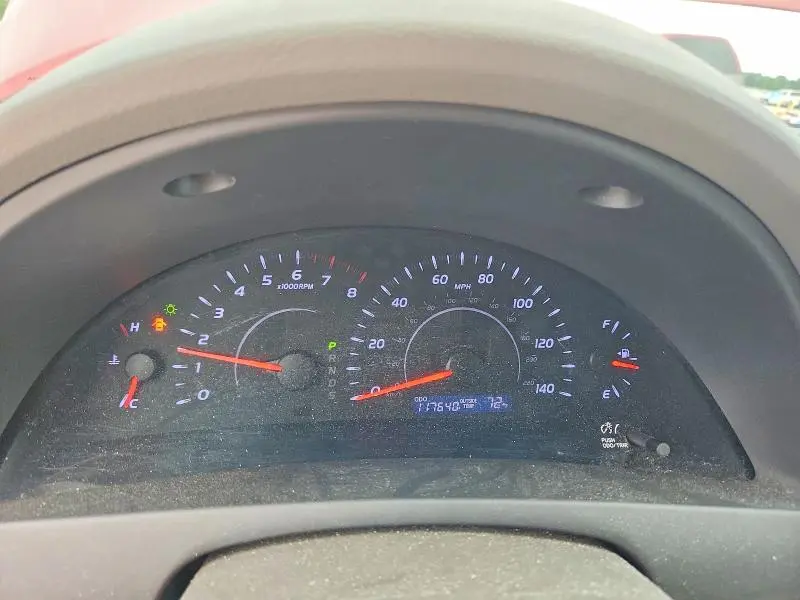 2011 TOYOTA CAMRY LE  