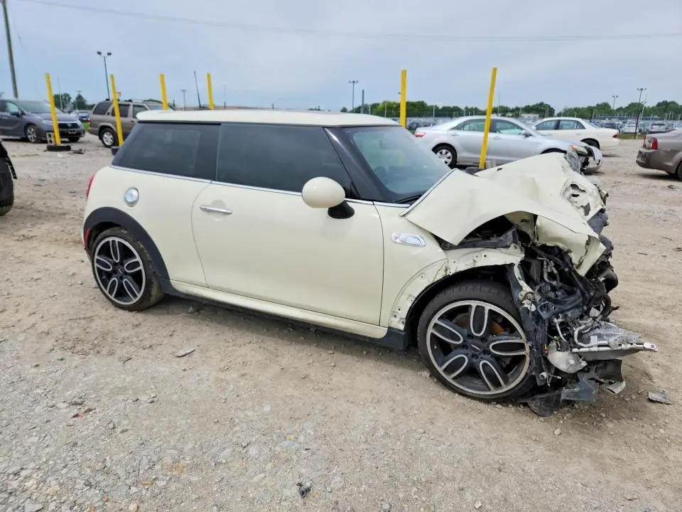 2018 MINI COOPER S  