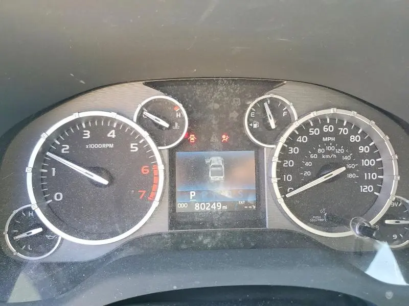 2017 TOYOTA TUNDRA SR5  