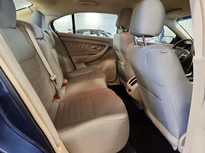 2018 FORD TAURUS SE  