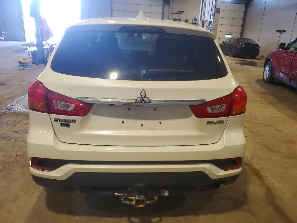 2018 MITSUBISHI RVR SE  