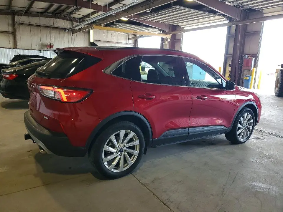 2021 FORD ESCAPE TITANIUM  