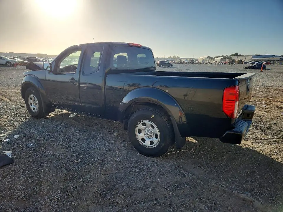2021 NISSAN FRONTIER S  