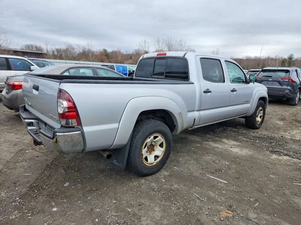 2011 TOYOTA TACOMA V6  