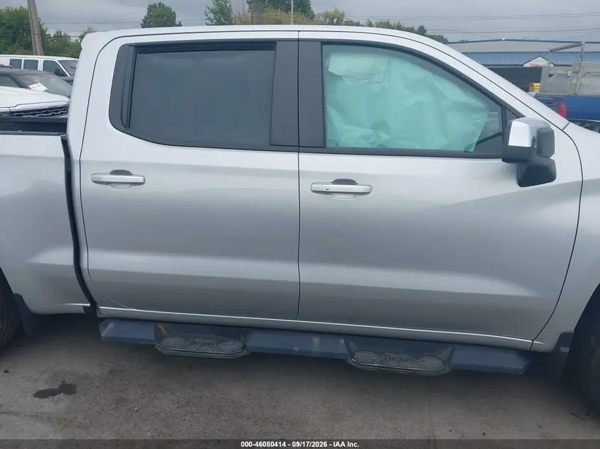 2022 CHEVROLET SILVERADO 1500 4WD  SHORT BED LT WITH 2FL