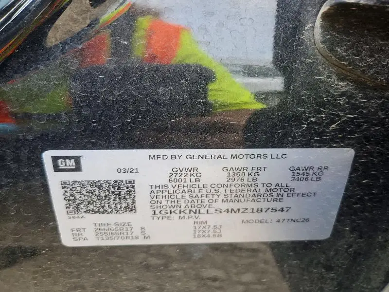2021 GMC ACADIA AT4  
