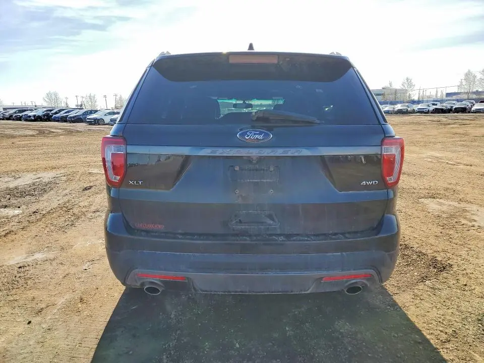 2017 FORD EXPLORER XLT  