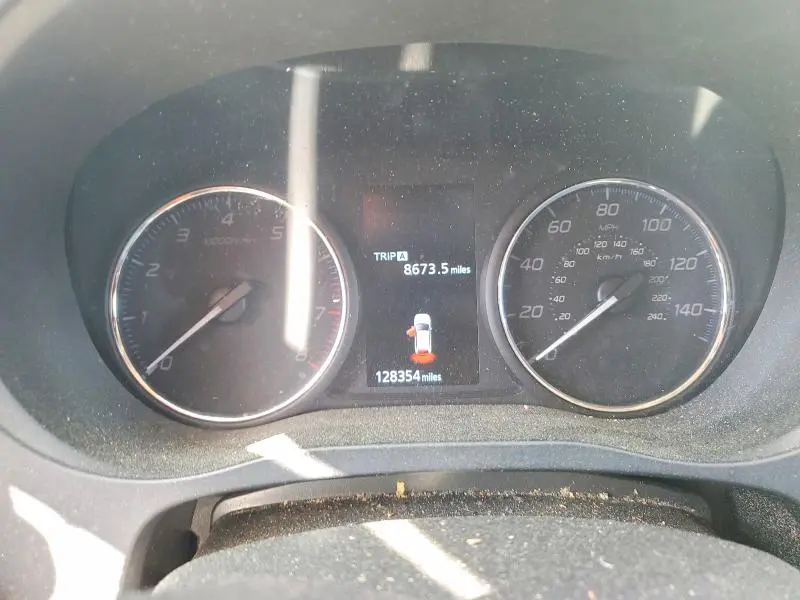 2020 MITSUBISHI OUTLANDER SE  