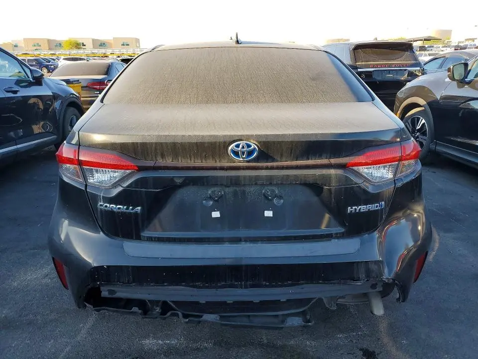 2021 TOYOTA COROLLA LE  