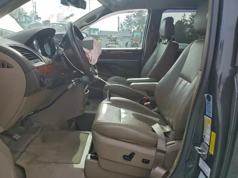 2012 CHRYSLER TOWN & COUNTRY TOURING L  