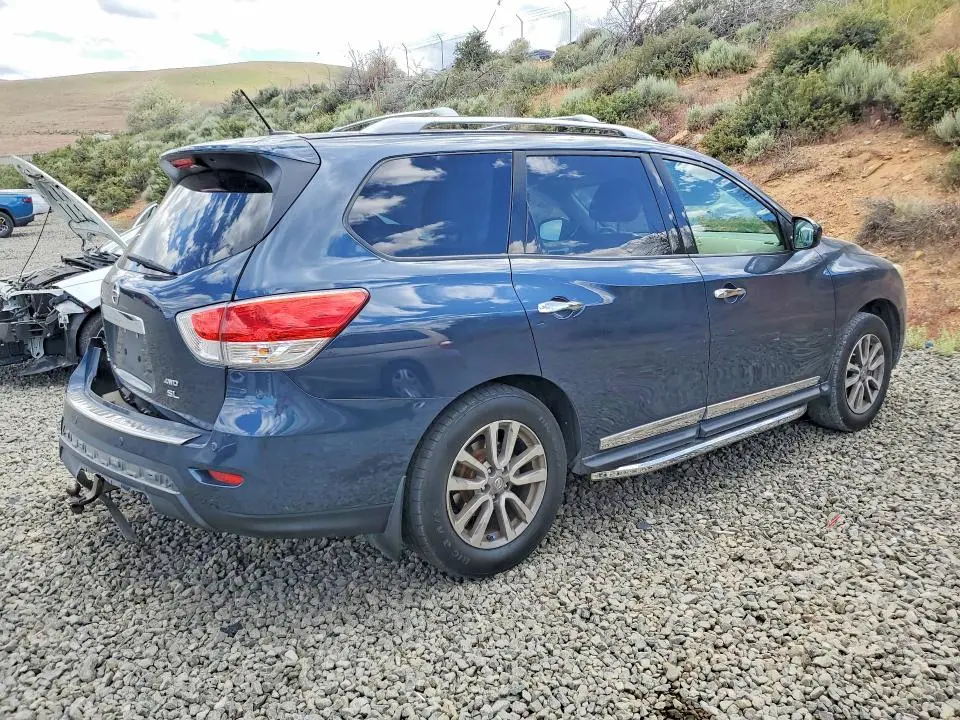 2014 NISSAN PATHFINDER SL  