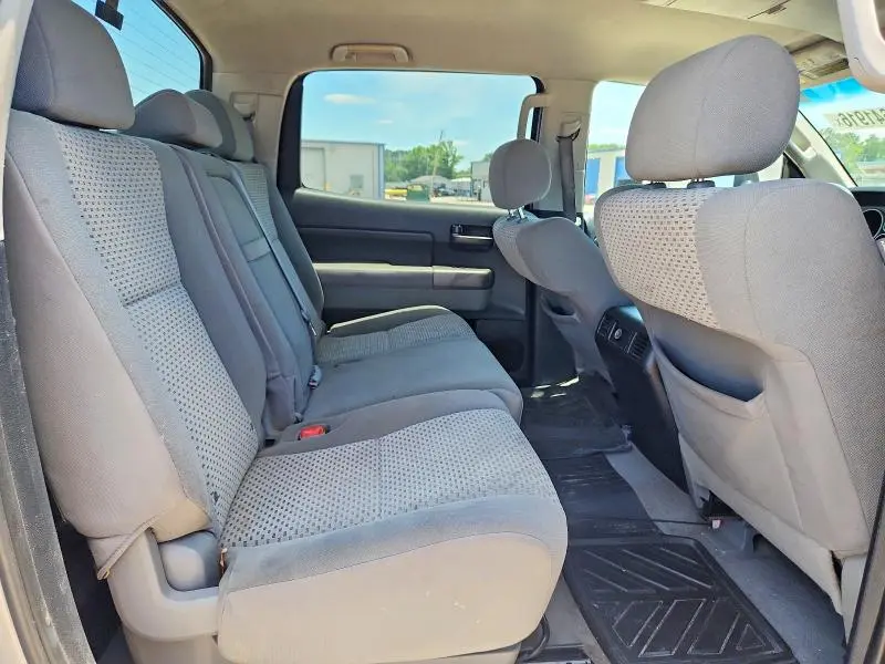 2010 TOYOTA TUNDRA CREWMAX SR5  