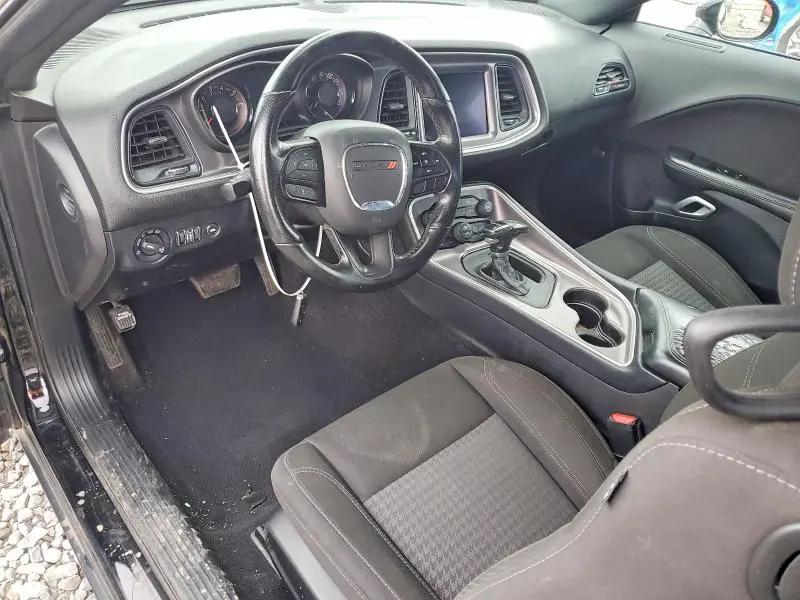 2021 DODGE CHALLENGER SXT  