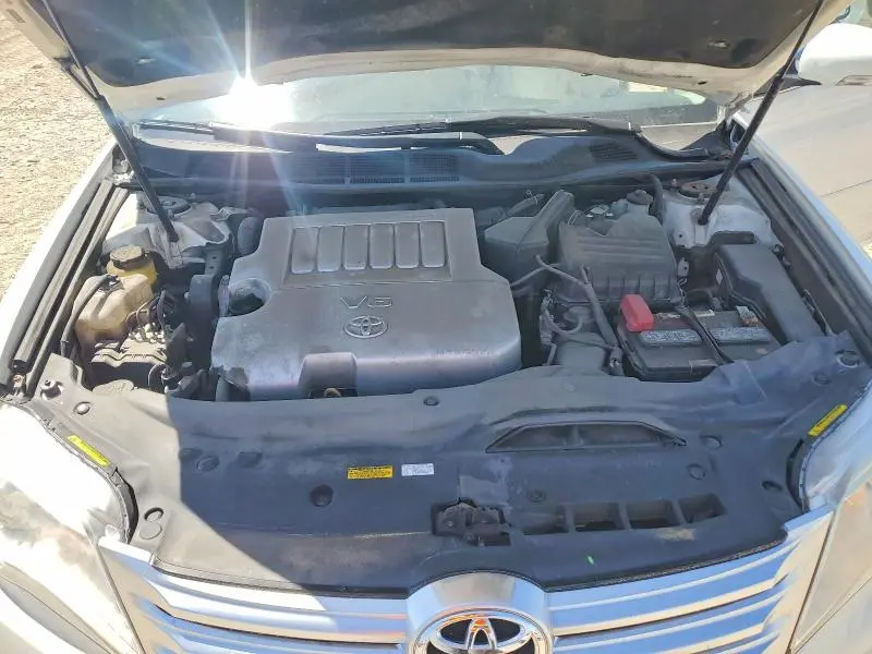 2011 TOYOTA AVALON LIMITED  