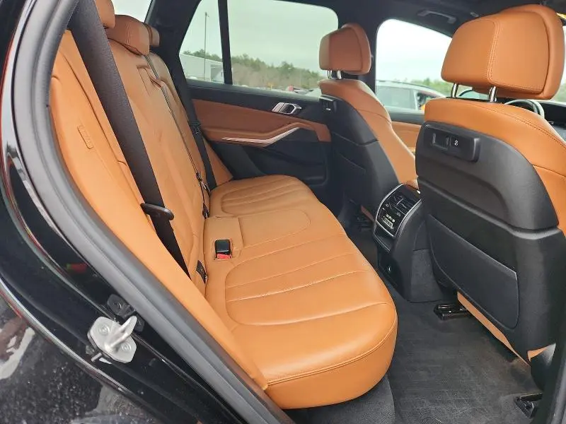 2021 BMW X5   
