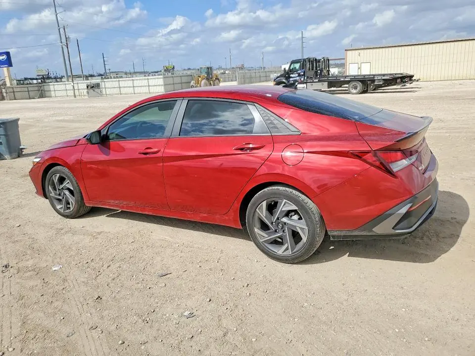 2025 HYUNDAI ELANTRA SEL SPORT  