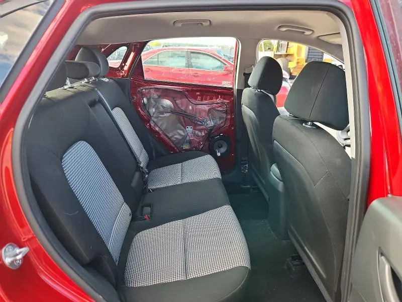 2022 HYUNDAI KONA SE  
