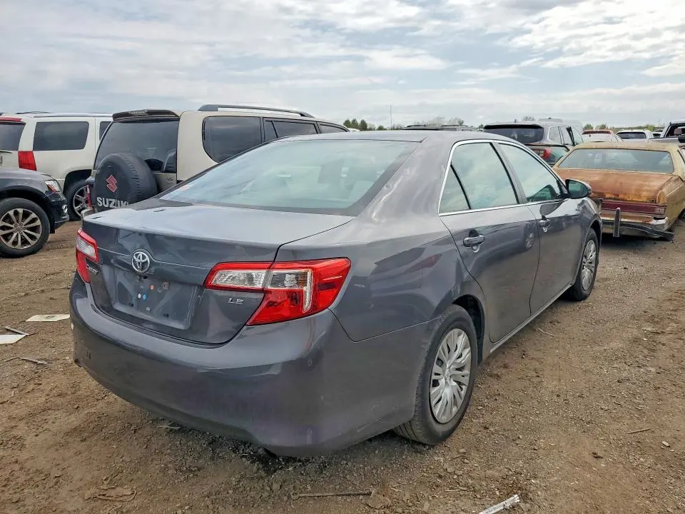 2014 TOYOTA CAMRY LE  
