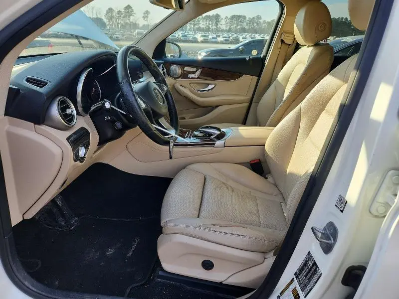 2017 MERCEDES-BENZ GLC 300  