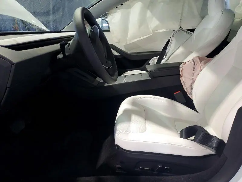 2026 TESLA MODEL 3   